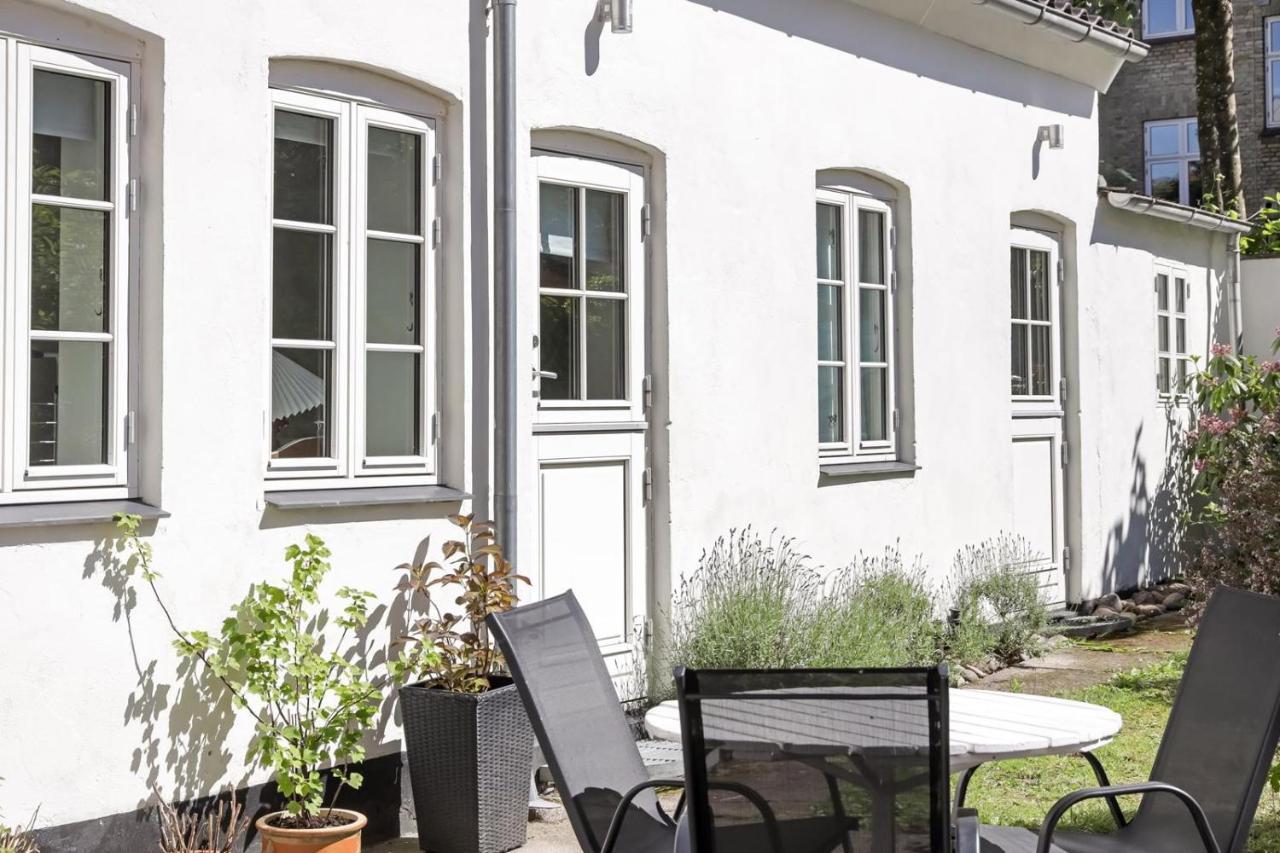 Professor Labri Apartments Odense Exterior photo